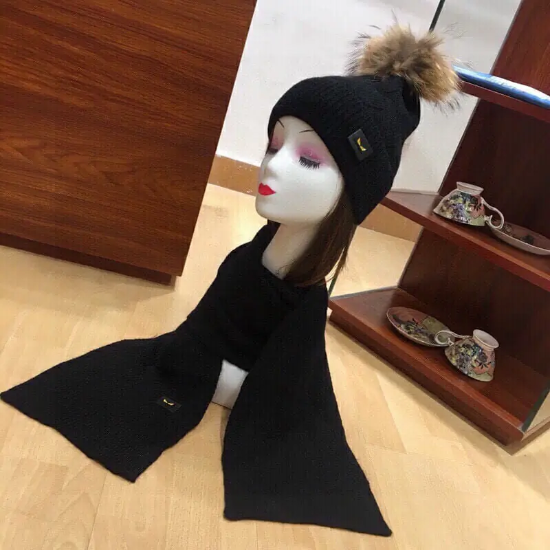 fendi hat and echapres set s_12651472